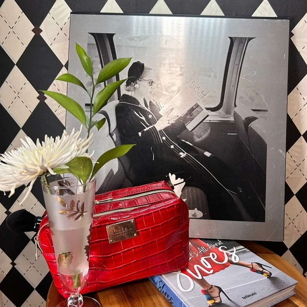 1955 Vogue Metallic Wall Art – Leombruno & Bodi Fashion Photograph - Picture 4 of 7